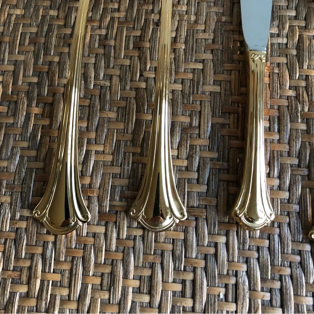 Six Serving Pieces Lyon Int'l Gold Resplendence Electroplated -  Stainle…